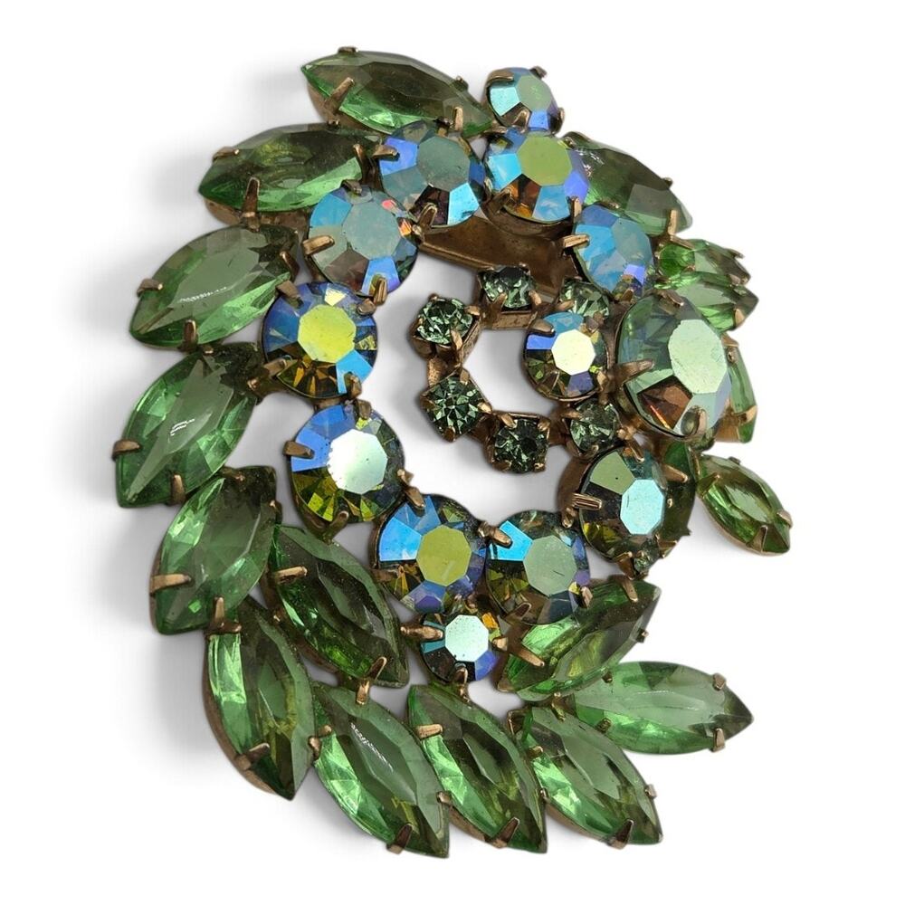 Vintage Green AB Rhinestone Brooch Marquise Glass Gold Tone Wreath Pin 1950s